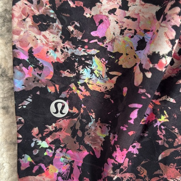 Lululemon Base Pace High-Rise Short 8" - Picture 6 of 10